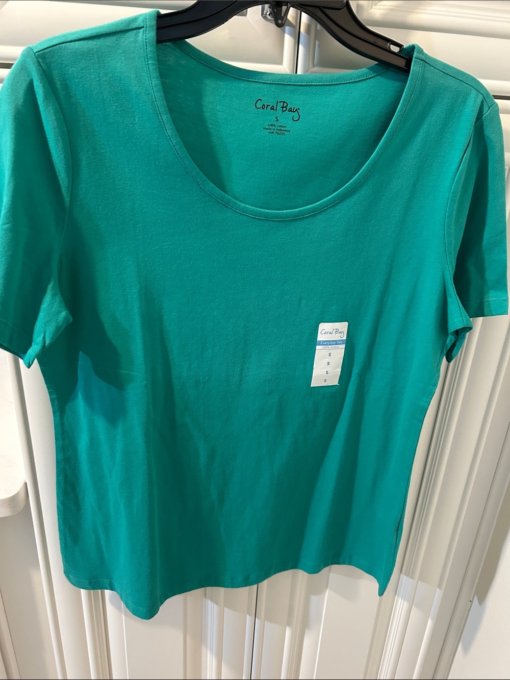 Coral Bay Teal Short Sleeve Scoop Neck Tee